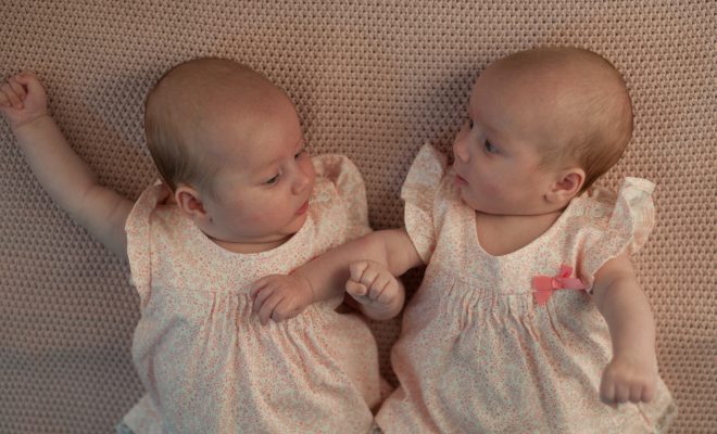 二卵性双生児で男女が生まれる確率は ダウン症についてもチェック Mamajoy
